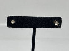 Load image into Gallery viewer, Women’s Earrings Total Weight 0.8g (NCL)