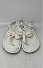 Load image into Gallery viewer, Christian Siriano For Payless Womens White Bow Flat Thong Sandals Size 8.5