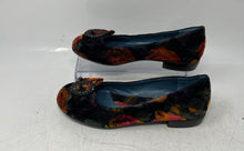 Load image into Gallery viewer, Via Spiga Womens Multicolor Floral Velvet Slip-On Round Toe Ballet Flats Size 5M