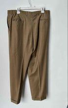 Load image into Gallery viewer, Santorelli Luxury Serge Mens Como 2 Beige Pleated Slash Pocket Dress Pants Sz 36