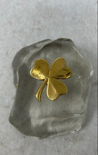 Load image into Gallery viewer, Vintage 1986 Gerity Products 24K Gold-Tone Four-Leaf Clover Crystal Paperweight