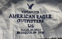 Load image into Gallery viewer, American Eagle Outfitters Mens Gray White Striped Cotton Button-Up Shirt Size L