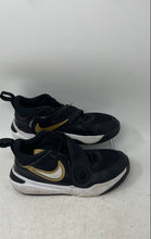 Load image into Gallery viewer, Nike Boys Team Hustle D 11 Black Gold Hook & Loop Sneaker Shoes Size 2.5Y