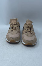Load image into Gallery viewer, Nike Womens Huarache Run 634835-204 Beige Low Top Lace-Up Sneaker Shoes Size 7