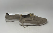 Load image into Gallery viewer, Cole Haan Womens 2.Zerogrand Stitchlite Beige Wingtip Oxford Shoes Size 8
