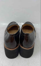Load image into Gallery viewer, Naturalizer Womens Black Dark Burgundy Leather Round Toe Loafer Shoes Size 6.5 M
