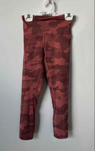 Load image into Gallery viewer, Lululemon Womens Multicolor Camouflage Wunder Train HR Cropped Leggings Size 0