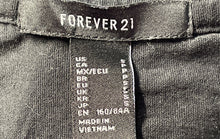Load image into Gallery viewer, Forever 21 Womens Black Logo Girl Gang Crew Neck Pullover T-Shirt Size Small