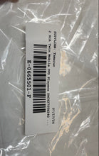 Load image into Gallery viewer, 2 Rca Car Headrest Twin Mobile DVD Players Drc62705e24g 2 Pcs Not Tested