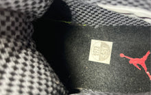 Load image into Gallery viewer, Nike Boys Air Jordan 10 Retro 310806-023 Gray Black Basketball Shoes Size 5Y