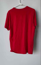 Load image into Gallery viewer, Psycho Bunny Mens Red Pima Cotton Short Sleeve Bicknell Graphic T-Shirt Size 5
