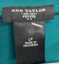 Load image into Gallery viewer, Ann Taylor Womens Green Ruffle Sleeveless Pullover Blouse Top Size LP