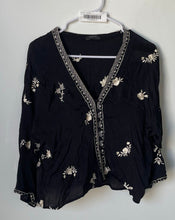 Load image into Gallery viewer, Zara Womens Black Floral Print 3/4 Sleeve V-Neck Tunic Top Size Medium