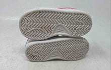 Load image into Gallery viewer, Nike Kids Court Royale White Round Toe Hook & Loop Sneaker Shoes Size 5C