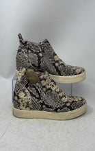 Load image into Gallery viewer, Steve Madden Womens Wedgie WEDG01S1 Beige Snake Print Ankle Booties Size 7.5 M