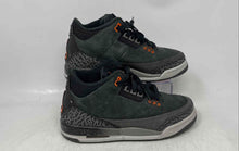 Load image into Gallery viewer, Nike Kids Air Jordan 3 Retro Gray Black Lace-Up Sneaker Shoes Size 6Y No Insole
