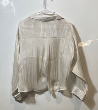 Load image into Gallery viewer, Zara Womens Light Beige Long Sleeve Collared Cropped Blouse Top Size M With Tag