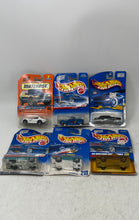 Load image into Gallery viewer, Lot Of 6 Pcs Kids Multicolor Home Decorative Mini Die-Cast Cars Collection