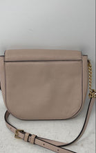 Load image into Gallery viewer, Michael Kors Womens Mott Beige Pebbled Leather Chain Strap Flap Crossbody Bag