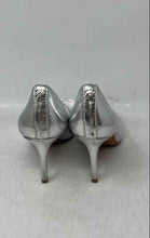 Load image into Gallery viewer, Coach Womens Nala Silver Round Toe Slip-On Stiletto Pump Heels Size 5B