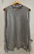 Load image into Gallery viewer, Karl Lagerfeld Womens Gray Knitted Cold Shoulder Sleeve Pullover Sweater Size XS