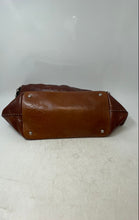 Load image into Gallery viewer, El Portal Womens Brown Leather Inner Zipped Pocket Bottom Studs Shoulder Bag