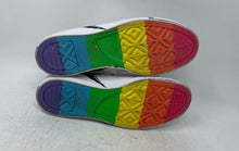 Load image into Gallery viewer, Converse Unisex Chuck Taylor All Star High White Sneaker Shoes Size W7.5 M5.5