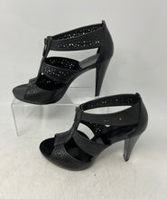 Load image into Gallery viewer, Michael Kors Womens Berkley Black Leather T-Strap Platform Sandals Size 8M