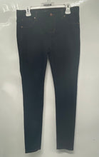 Load image into Gallery viewer, Forever 21 Womens Blue Denim Dark Wash Stretch Pockets Skinny Jeans Size 30