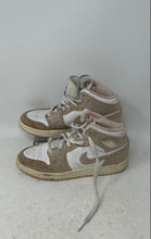 Load image into Gallery viewer, Nike Kids Air Jordan 1 Mid SE FN7432-161 White Lace-Up Sneaker Shoes Size 4Y