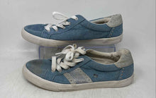 Load image into Gallery viewer, Guess Womens Madsin Blue White Denim Lace-Up Low Top Sneaker Shoes Size 10M