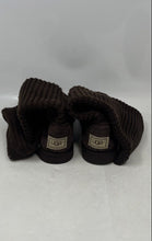 Load image into Gallery viewer, UGG Womens Classic Cardy Brown Ribbed Round Toe Ankle Bootie Size 9