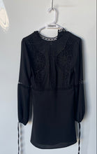 Load image into Gallery viewer, Marciano Womens Black Long Sleeve Round Neck Back Zip Shift Dress Size XS