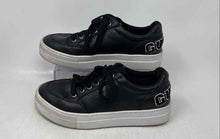Load image into Gallery viewer, Guess Womens Pipere GFPIPERE Black White Platform Sneakers Shoes Size 8.5 M