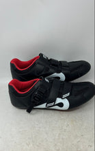 Load image into Gallery viewer, Peloton Mens Black Ratchet Buckle Three Bolt Low Top Cycling Shoes Size 45