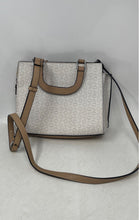 Load image into Gallery viewer, Guess Womens Beige White Signature Print Shoulder Crossbody Handbag