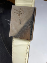 Load image into Gallery viewer, Authentic Giuseppe Zanotti Womens Black Cream Ankle Strap Heels Size 39 Damaged