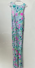 Load image into Gallery viewer, Lilly Pulitzer Womens White Floral Print Sleeveless One-Piece Jumpsuit Size XS
