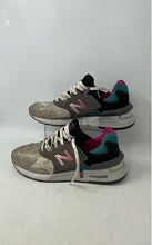 Load image into Gallery viewer, New Balance Mens 997 MS997JCF Gray Black Green White Sneaker Shoes Size 10.5 D