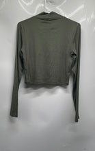 Load image into Gallery viewer, Zara Womens Green Long Sleeve Mock Neck Cropped Pullover Sweater Size M