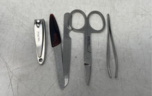Load image into Gallery viewer, Nautica Silver-Tone Clippers Scissors Manicure Set In Wooden Box
