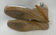 Load image into Gallery viewer, White Mountain Womens Mamba Brown Silver Tone Wedge Espadrille Sandals Size 8.5M