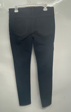 Load image into Gallery viewer, Forever 21 Womens Blue Denim Dark Wash Stretch Pockets Skinny Jeans Size 30