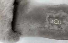 Load image into Gallery viewer, Ugg Womens Cozette Gray Fur Open Toe Slip-On Slides Slipper Size 6