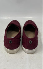 Load image into Gallery viewer, Steve Madden Womens Ecntrcqt Red Quilted Round Toe Slip-On Sneaker Shoes Size 6M