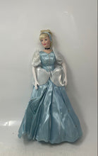 Load image into Gallery viewer, Franklin Mint Heirloom Premier Edition Porcelain 14 Inch Cinderella Fashion Doll