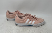 Load image into Gallery viewer, Adidas Kids Daily 3.0 GZ7706 Light Pink Lace-Up Sneaker Shoes Size 4.5
