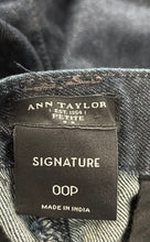 Load image into Gallery viewer, Ann Taylor Womens Blue Denim Regular Fit Signature Bootcut Leg Jeans Size 00P