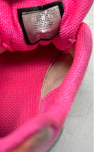 Load image into Gallery viewer, Fila Girls Fantom 6 Strap 3RM01935-140 White Pink Yellow Sneakers Shoes Size 3.5