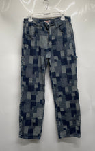 Load image into Gallery viewer, Guess Mens Blue Checkered Pattern Pockets Casual Straight Leg Jeans Size 28